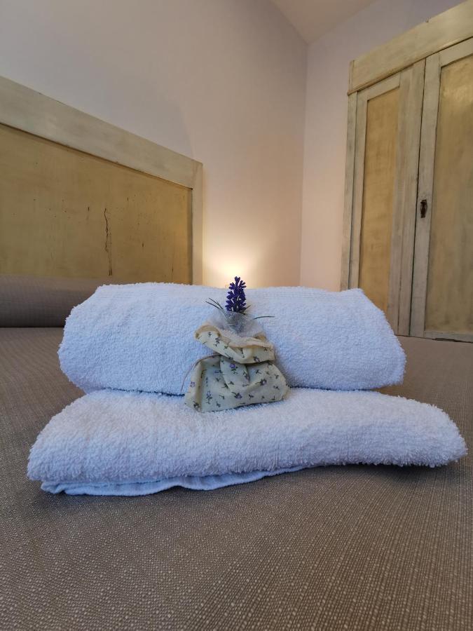 Agriturismo Sotto La Rocca Carmignano Ngoại thất bức ảnh